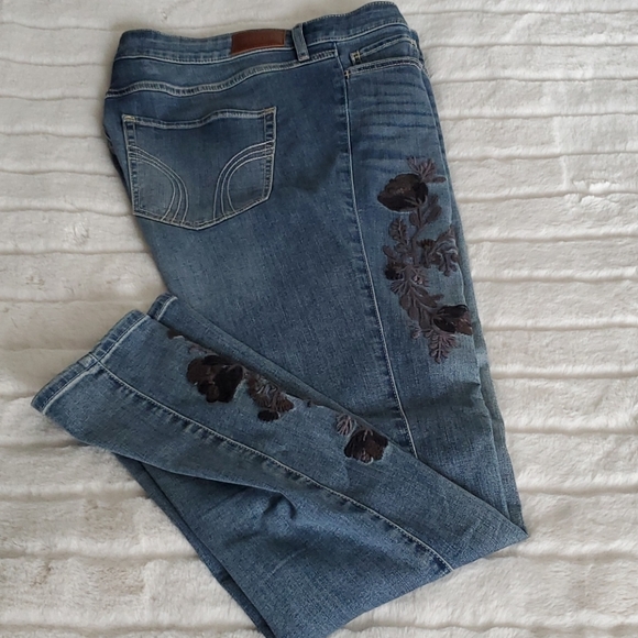 Jeans - Picture 1 of 4